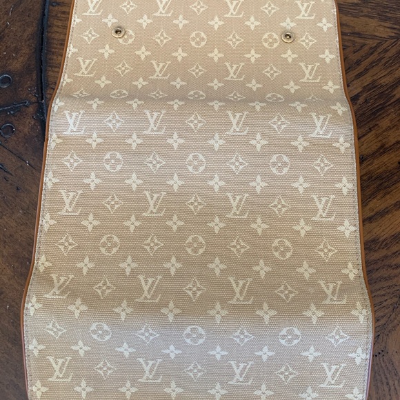 Louis Vuitton International Tresor Mini Lin - Picture 8 of 16